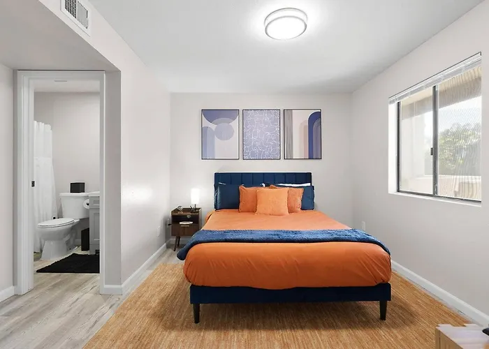 Retreat Close To Asu, Mill Ave & Airport