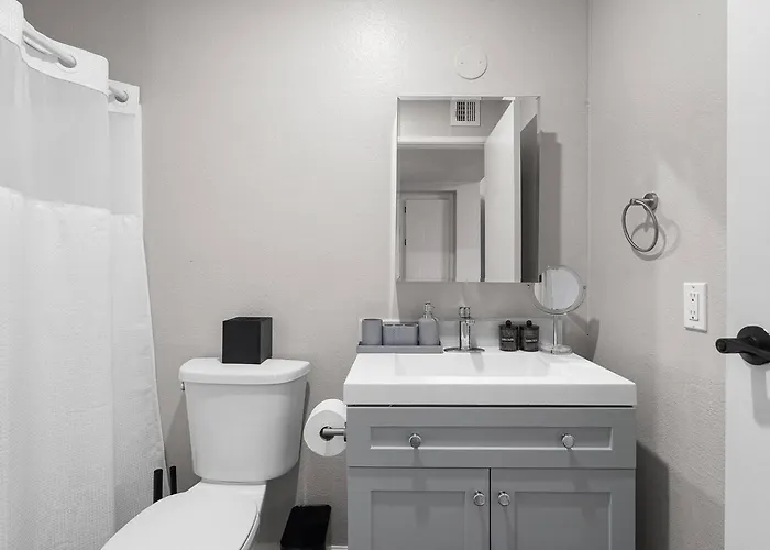 Retreat Close To Asu, Mill Ave & Airport * Tempe